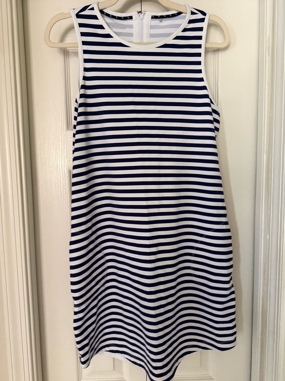 Tommy Bahama ISLANDZONE Sleeveless Navy and White Striped Shift Dress w Pockets
